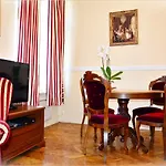 Ludvig Apartment
